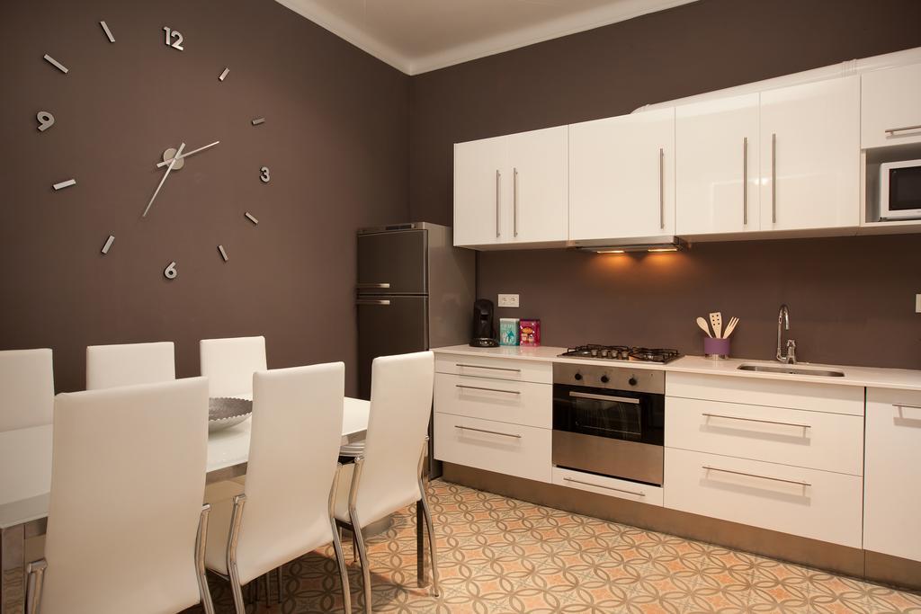 Enjoy Apartments Sofia バルセロナ 部屋 写真
