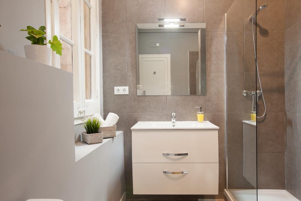 Enjoy Apartments Sofia バルセロナ エクステリア 写真