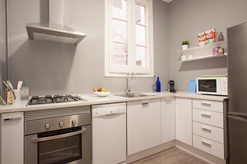 Enjoy Apartments Sofia バルセロナ エクステリア 写真